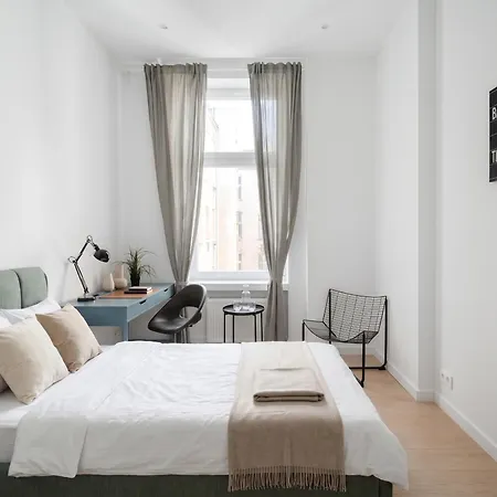 Golden - 3 Bedrooms- Great Location&prezydenta Gabriela Narutowicza Lejlighed *
