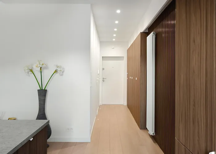 - 13 People - 3 Bedroom - Center -gn56 * 罗兹