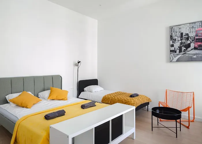 - 13 People - 3 Bedroom - Center -gn56 * Łódź