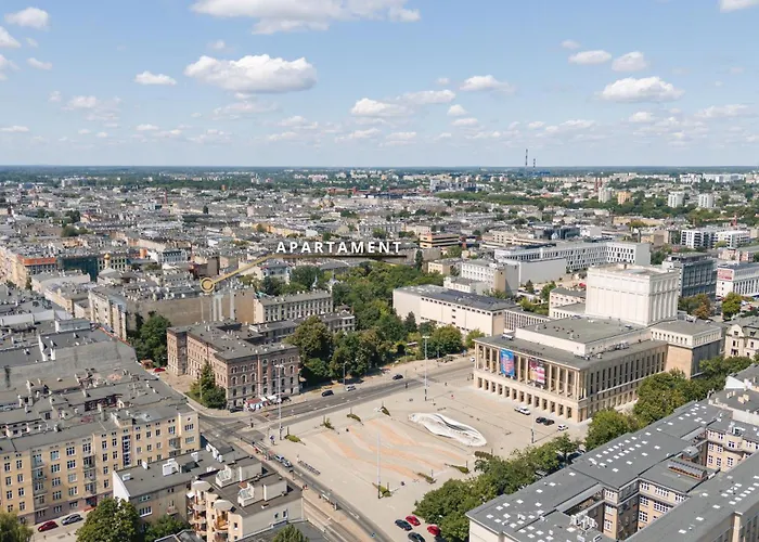 - 13 People - 3 Bedroom - Center -gn56